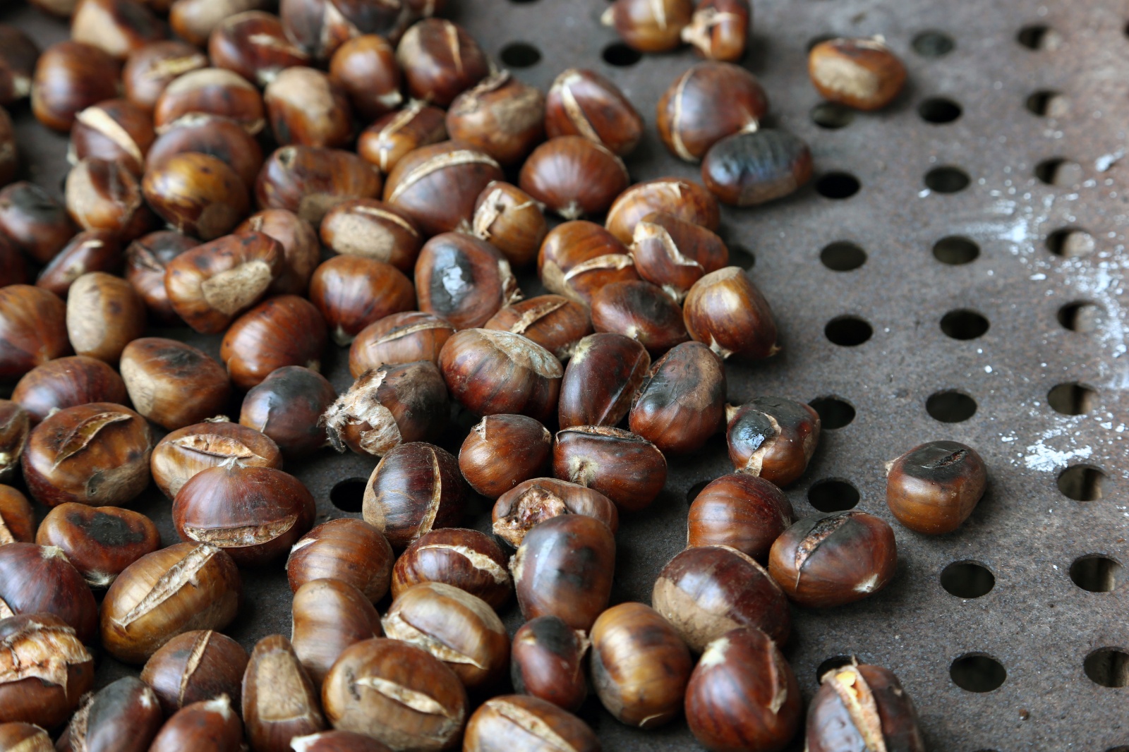 Ampeliona, Chestnut Festival